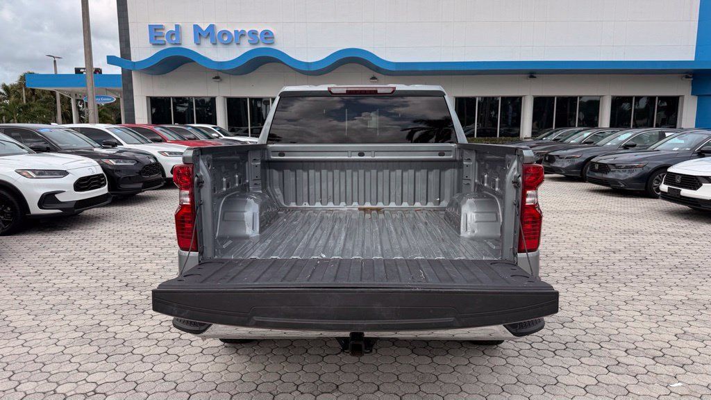 Used 2025 Chevrolet Silverado 1500 LT RWD image 17