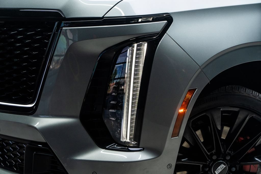 Used 2025 Cadillac Escalade V w/ LPO, ONYX Package AWD/4WD image 3