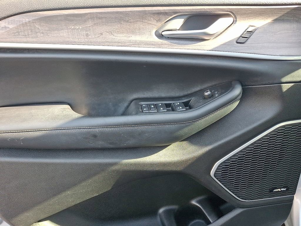 Used 2022 Jeep Grand Cherokee L Limited image 12