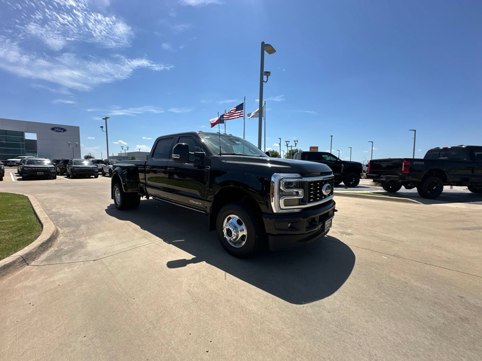 New 2026 Ford F350 Platinum AWD/4WD image 7