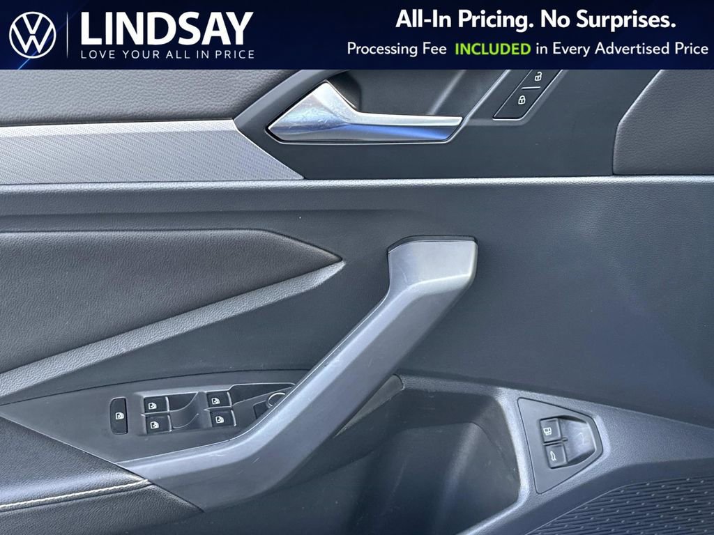 Used 2023 Volkswagen Jetta Sport image 19