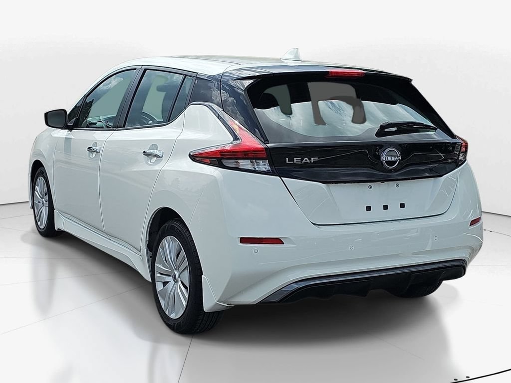 Used 2024 Nissan Leaf S FWD image 8