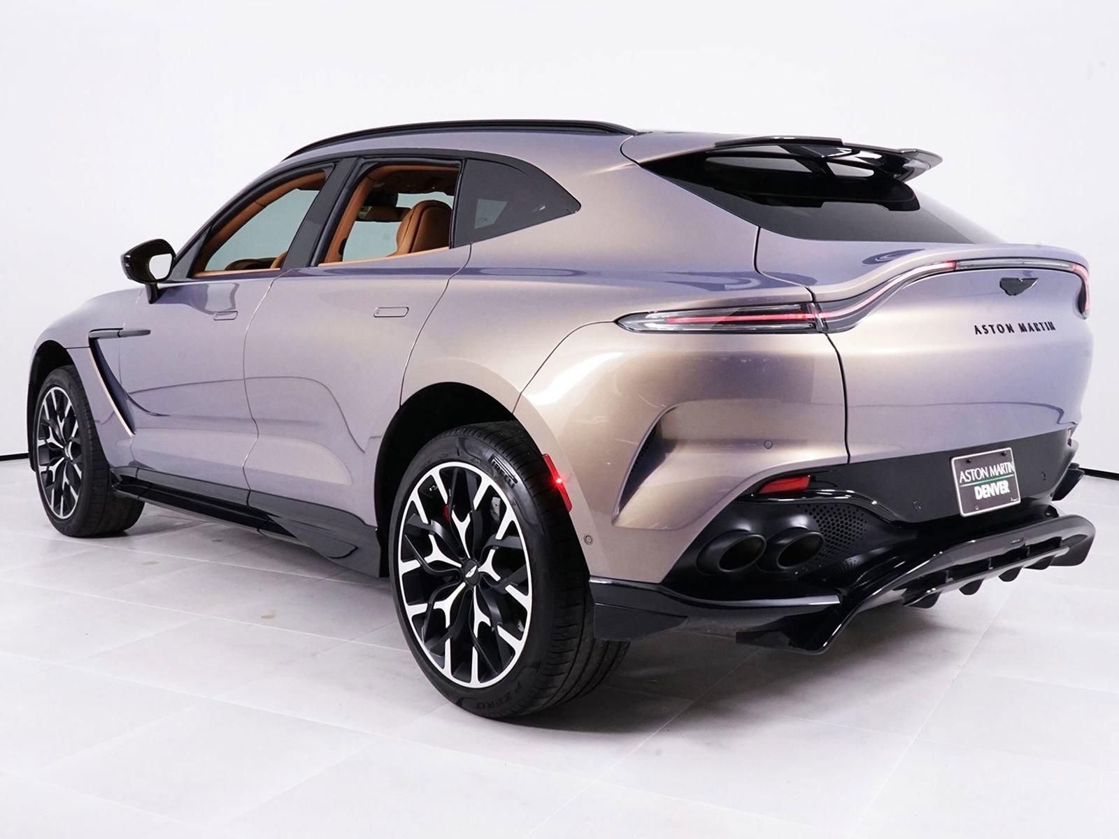 Used 2023 Aston Martin DBX 707 image 18