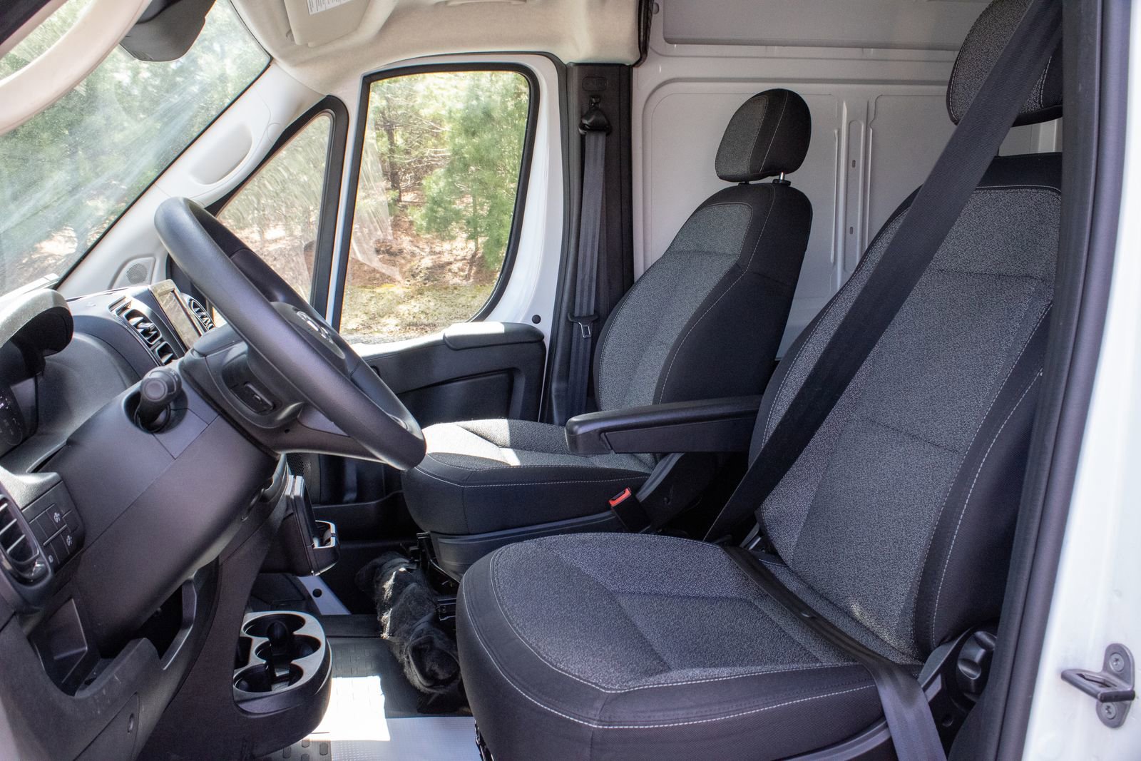 Used 2024 RAM ProMaster 2500 w/ Convenience Group image 6