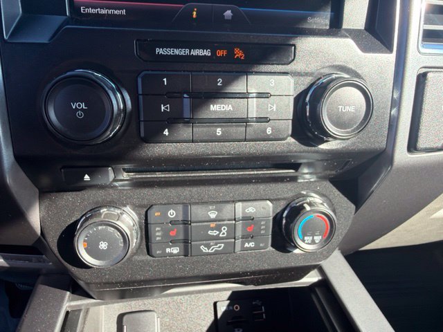 Used 2015 Ford F150 XLT w/ Equipment Group 302A Luxury AWD/4WD image 18