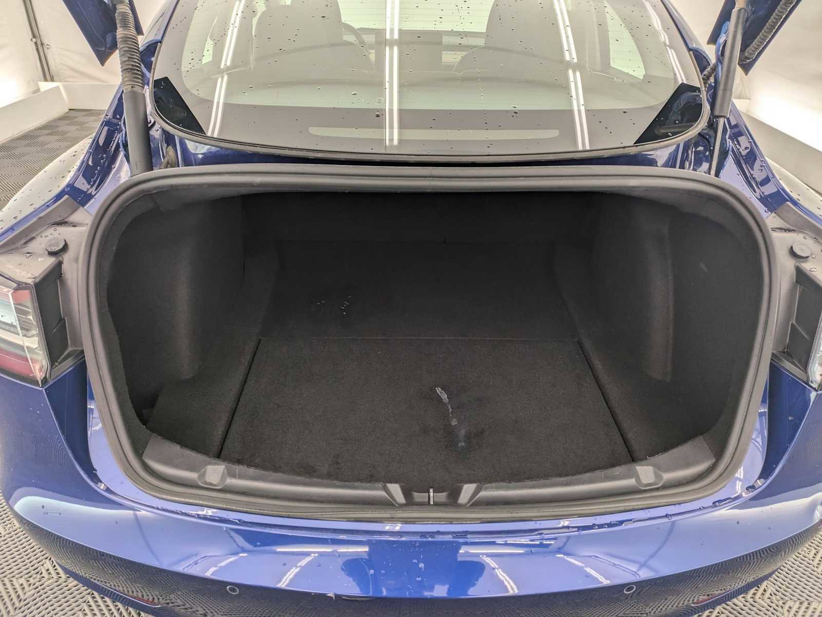 Used 2022 Tesla Model 3 Standard Range image 28