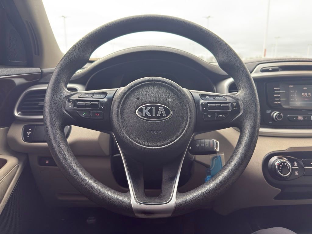 Used 2017 Kia Sorento LX image 15
