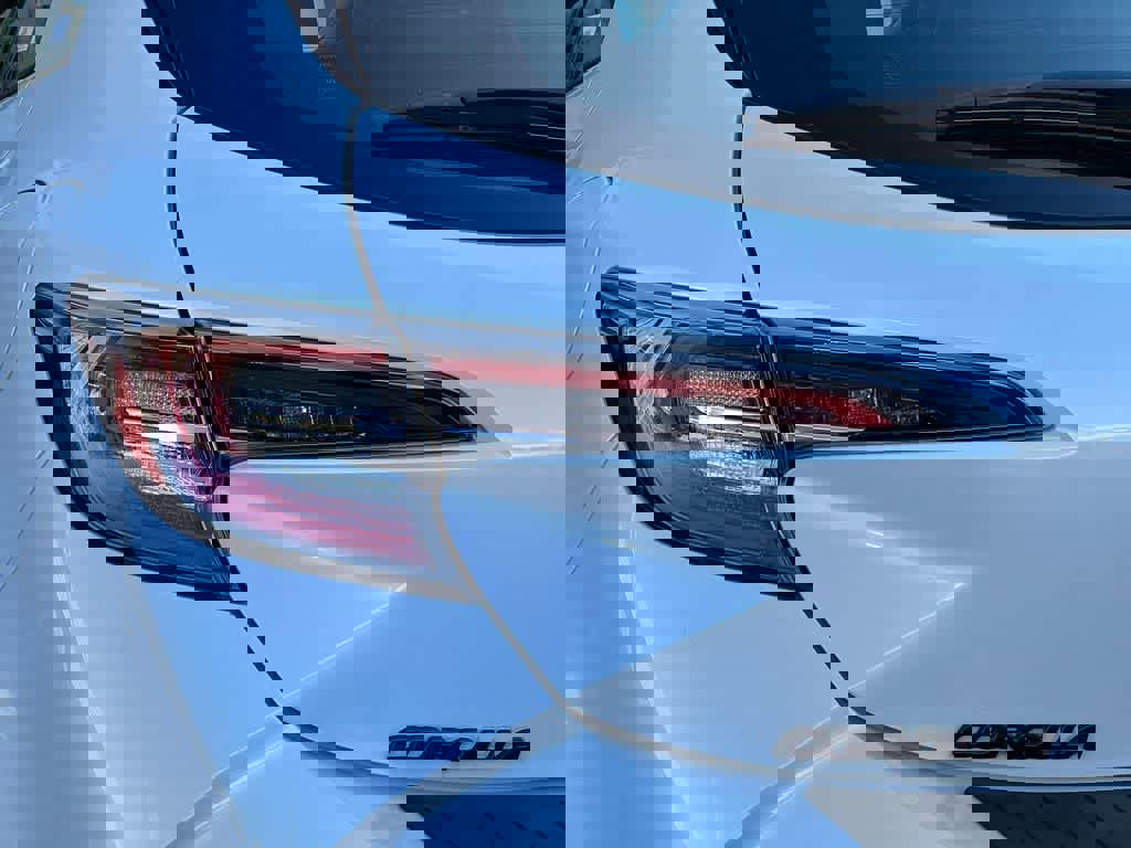 Used 2021 Toyota Corolla XSE image 7