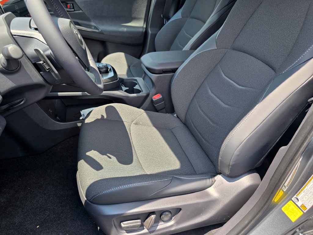 New 2026 Toyota C-HR w/ Cold Weather Package AWD/4WD image 17