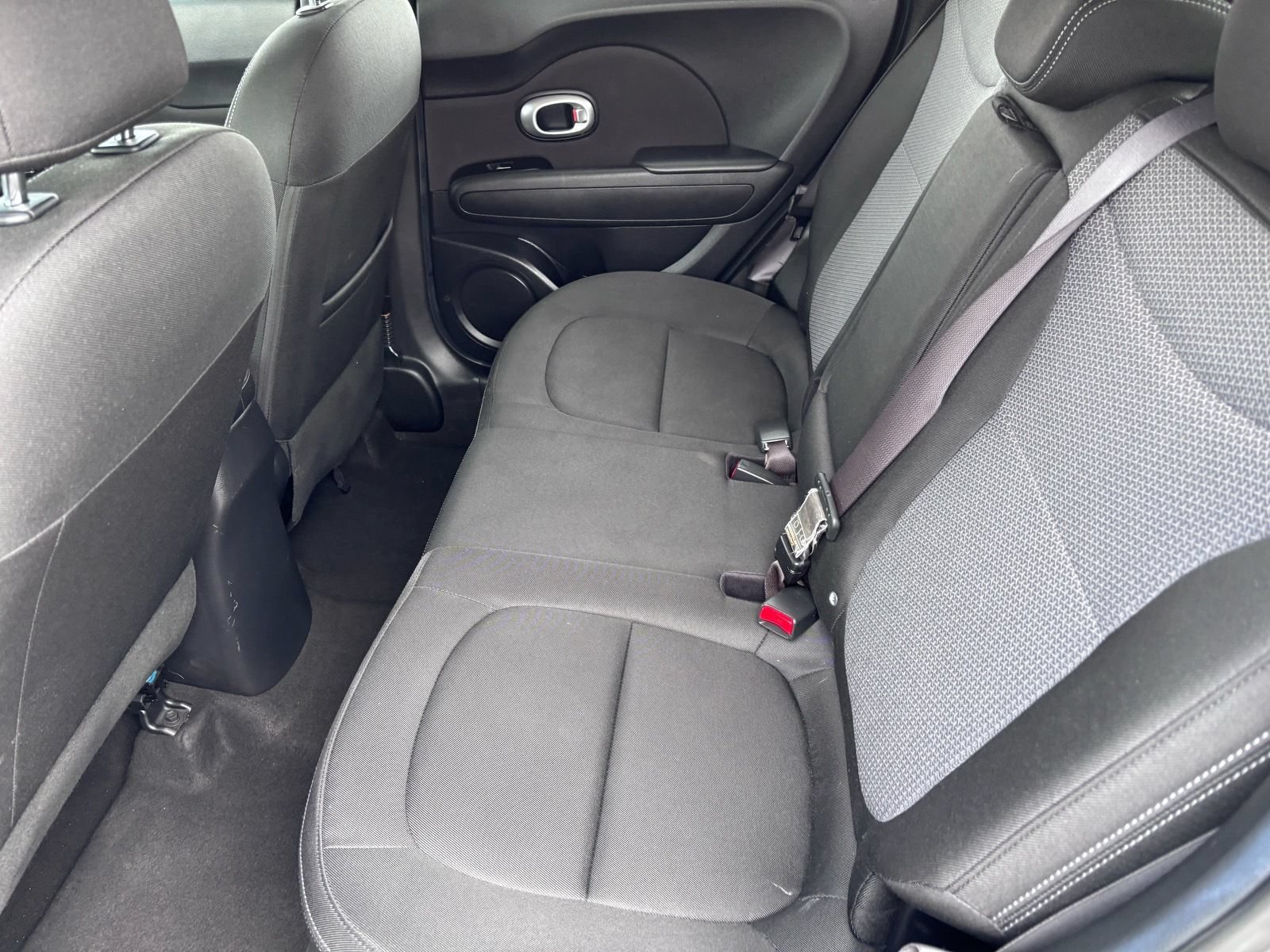 Used 2018 Kia Soul + FWD image 15
