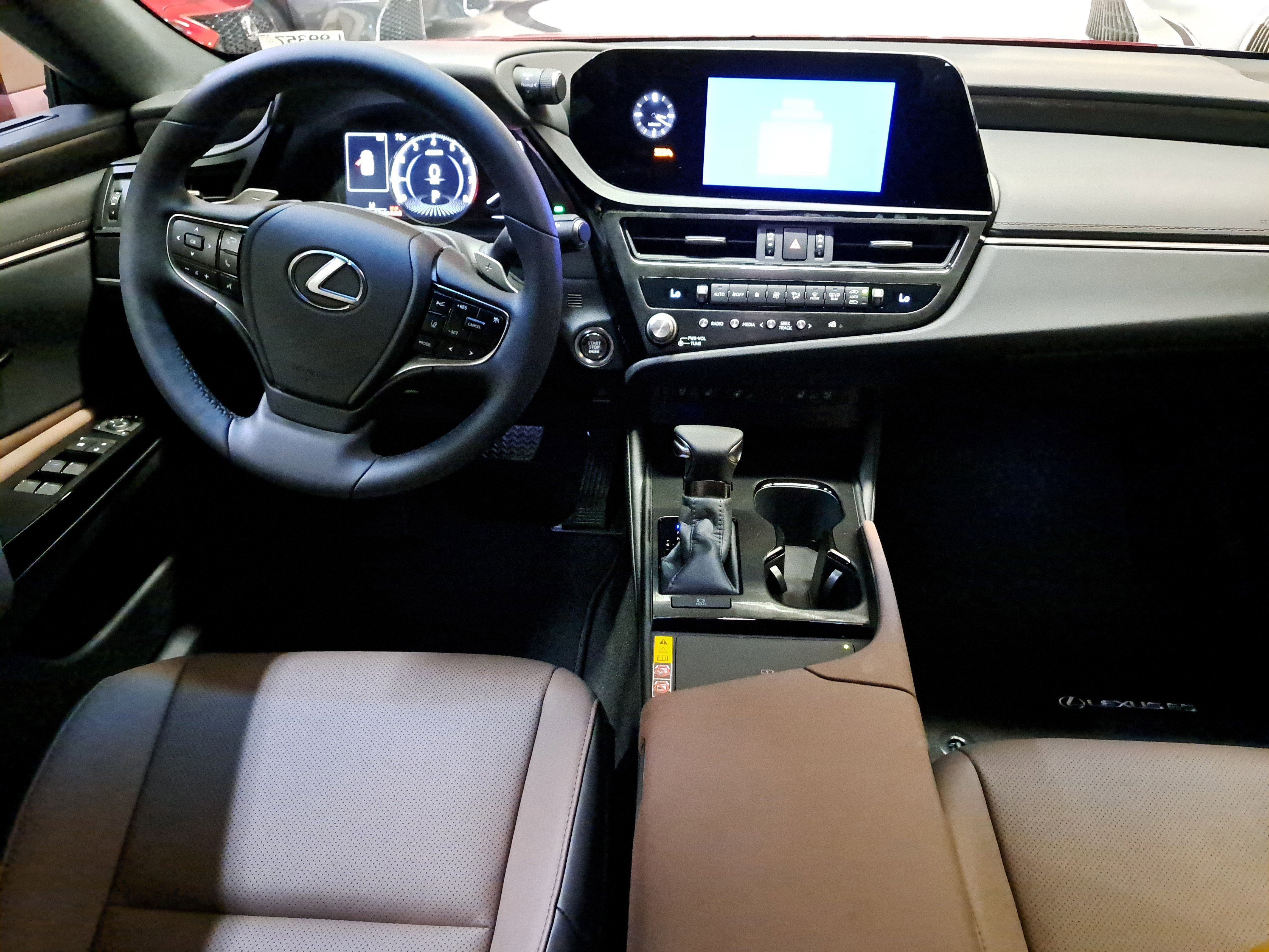 New 2025 Lexus ES 350 ES 350 image 11