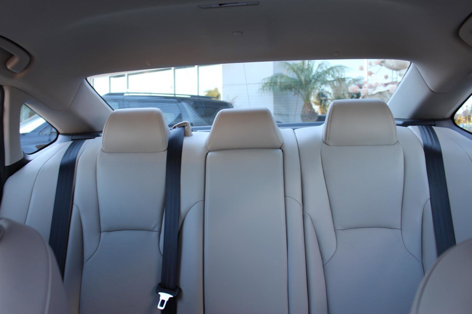 Used 2024 Honda Accord EX-L image 29