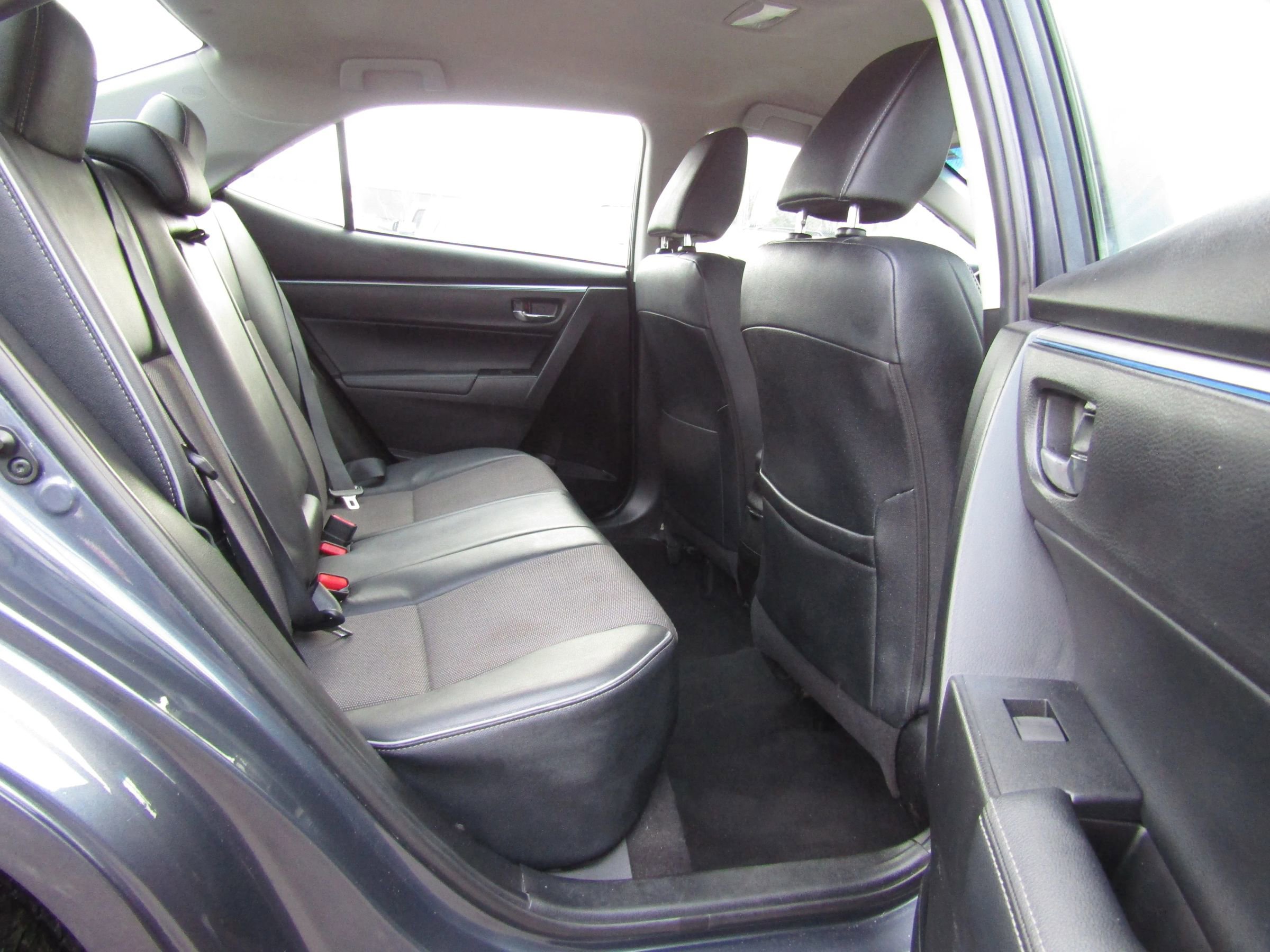 Used 2016 Toyota Corolla S image 11