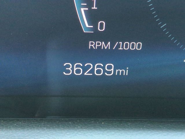 Used 2025 Cadillac XT4 Premium Luxury image 25