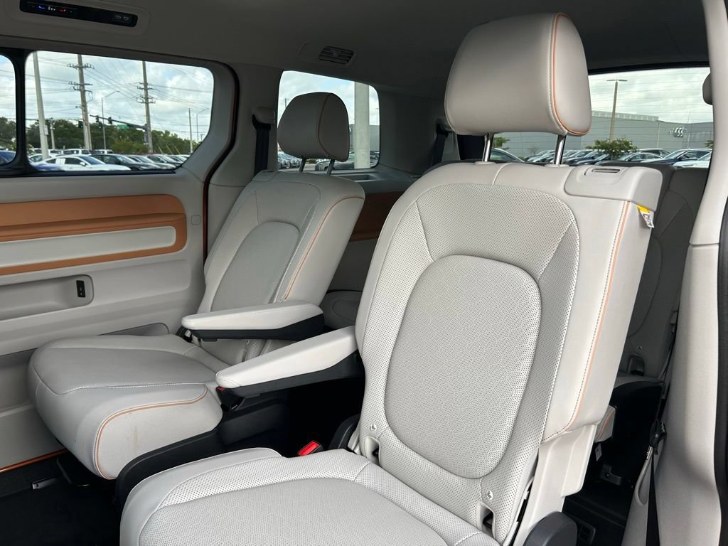 Used 2025 Volkswagen ID. Buzz Pro S Plus RWD image 50