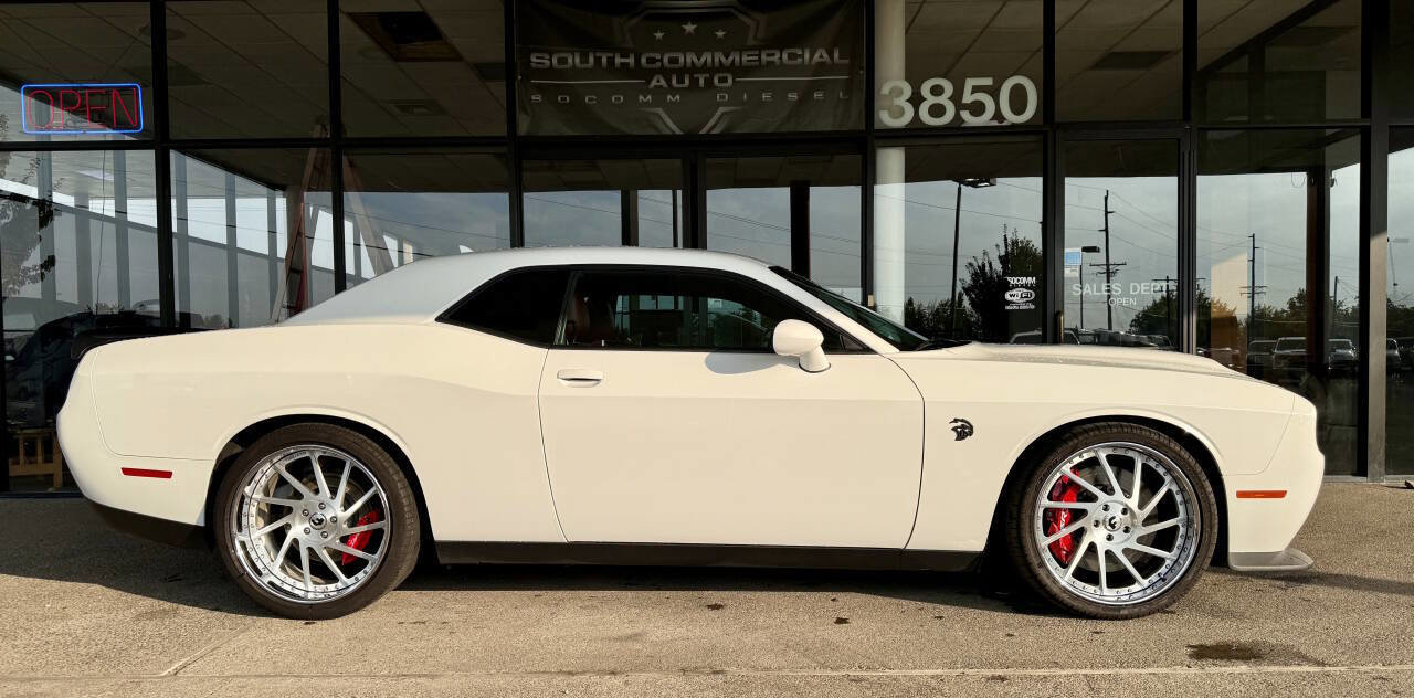 Used 2023 Dodge Challenger SRT Hellcat w/ Driver Convenience Group image 5