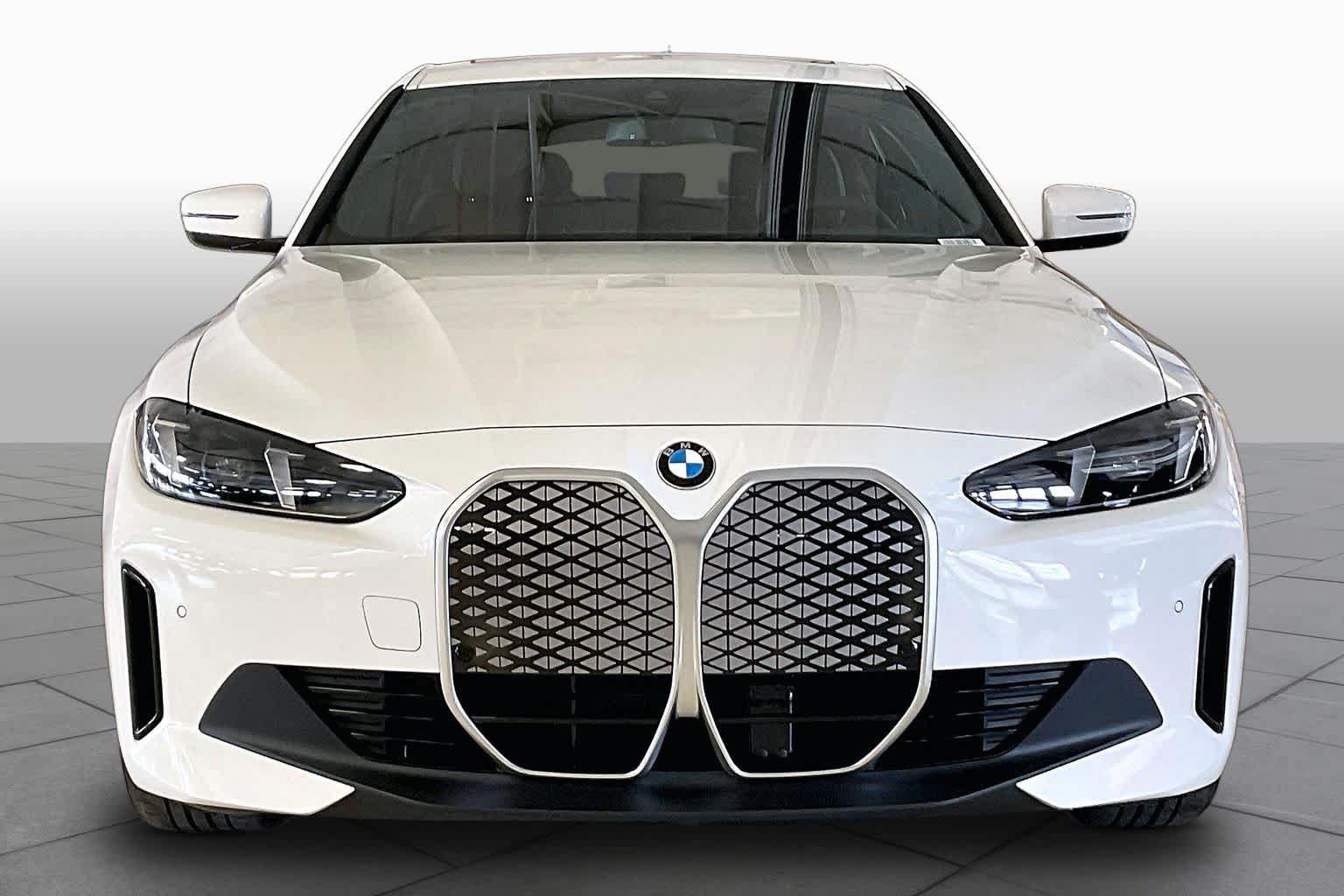 New 2026 BMW i4 xDrive40i AWD/4WD image 3