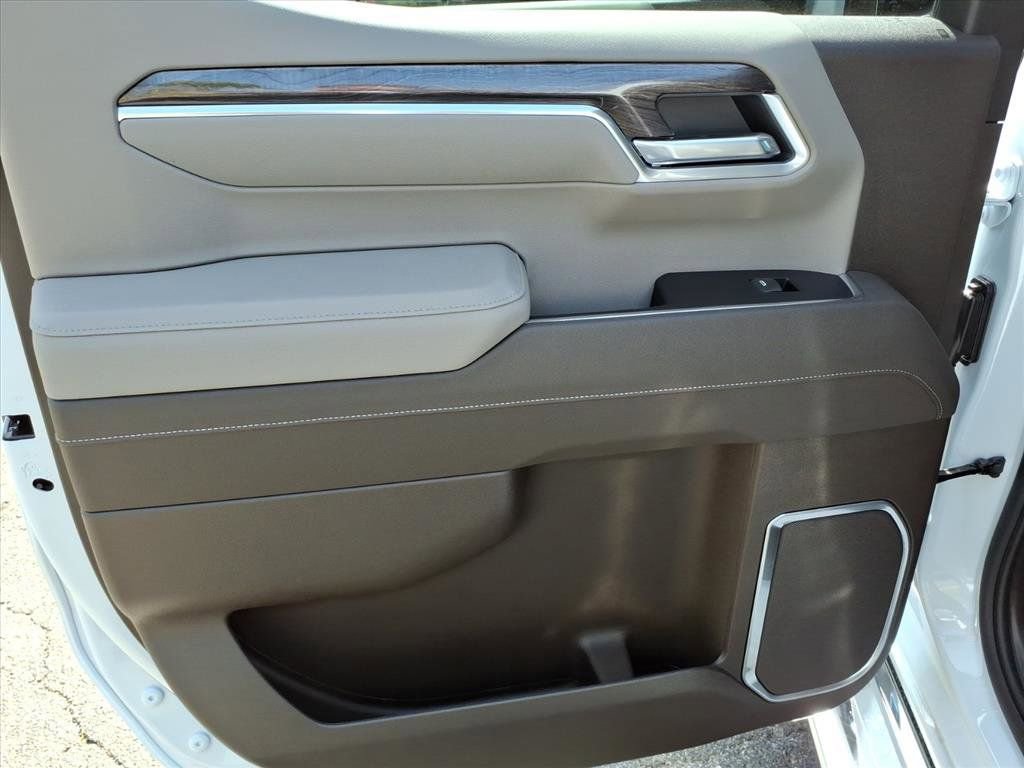 Used 2026 Chevrolet Silverado 1500 LTZ w/ Technology Package image 19