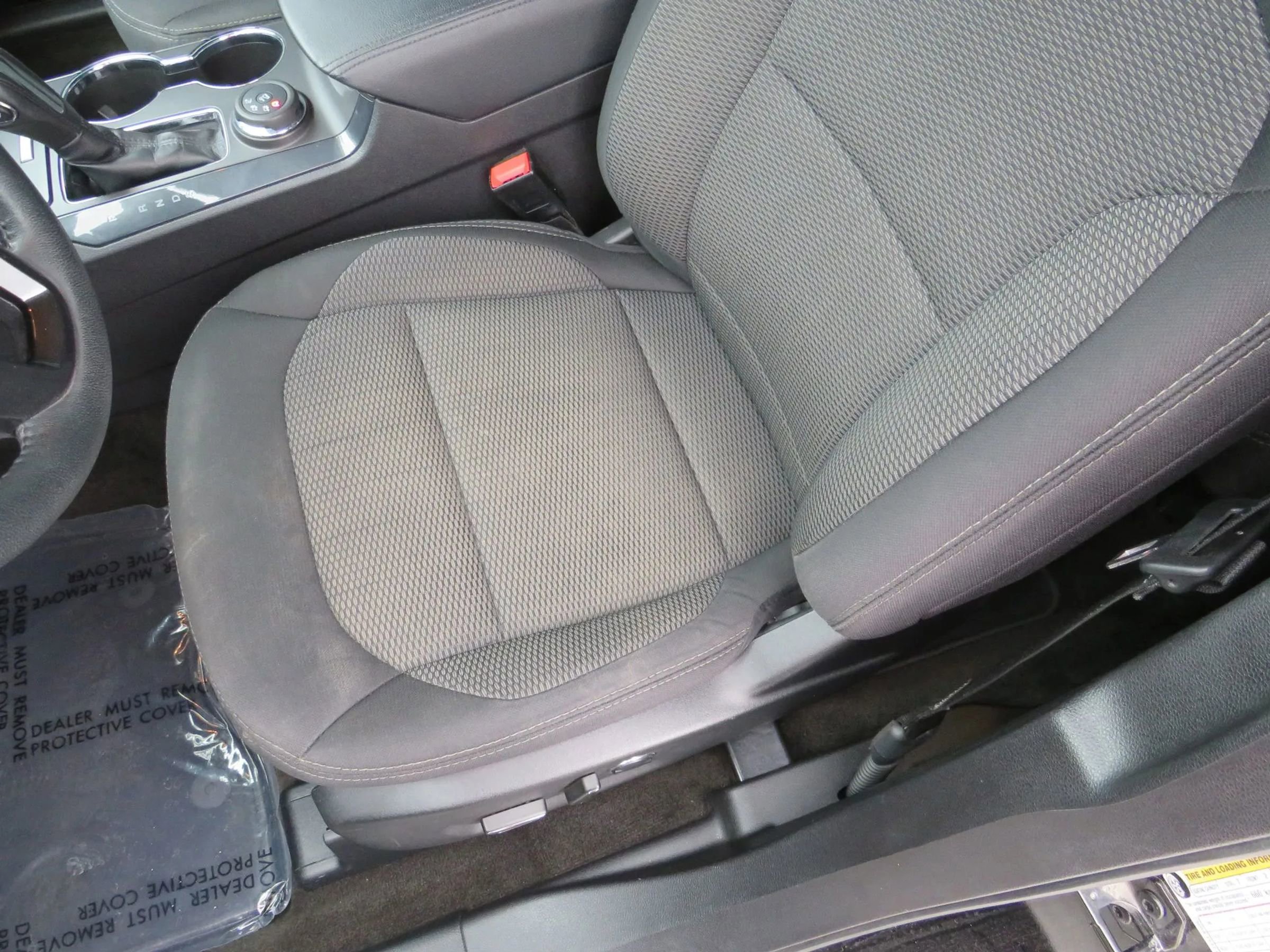 Used 2018 Ford Explorer XLT image 32
