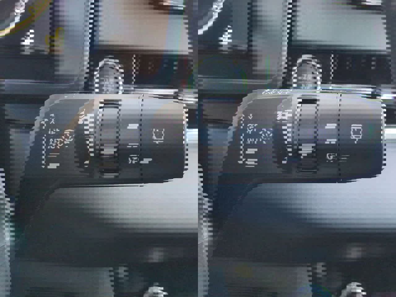 Used 2024 Mitsubishi Outlander SE image 27