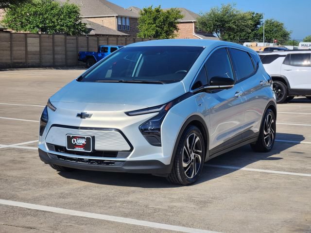 Used 2023 Chevrolet Bolt LT w/ Infotainment Package FWD image 11