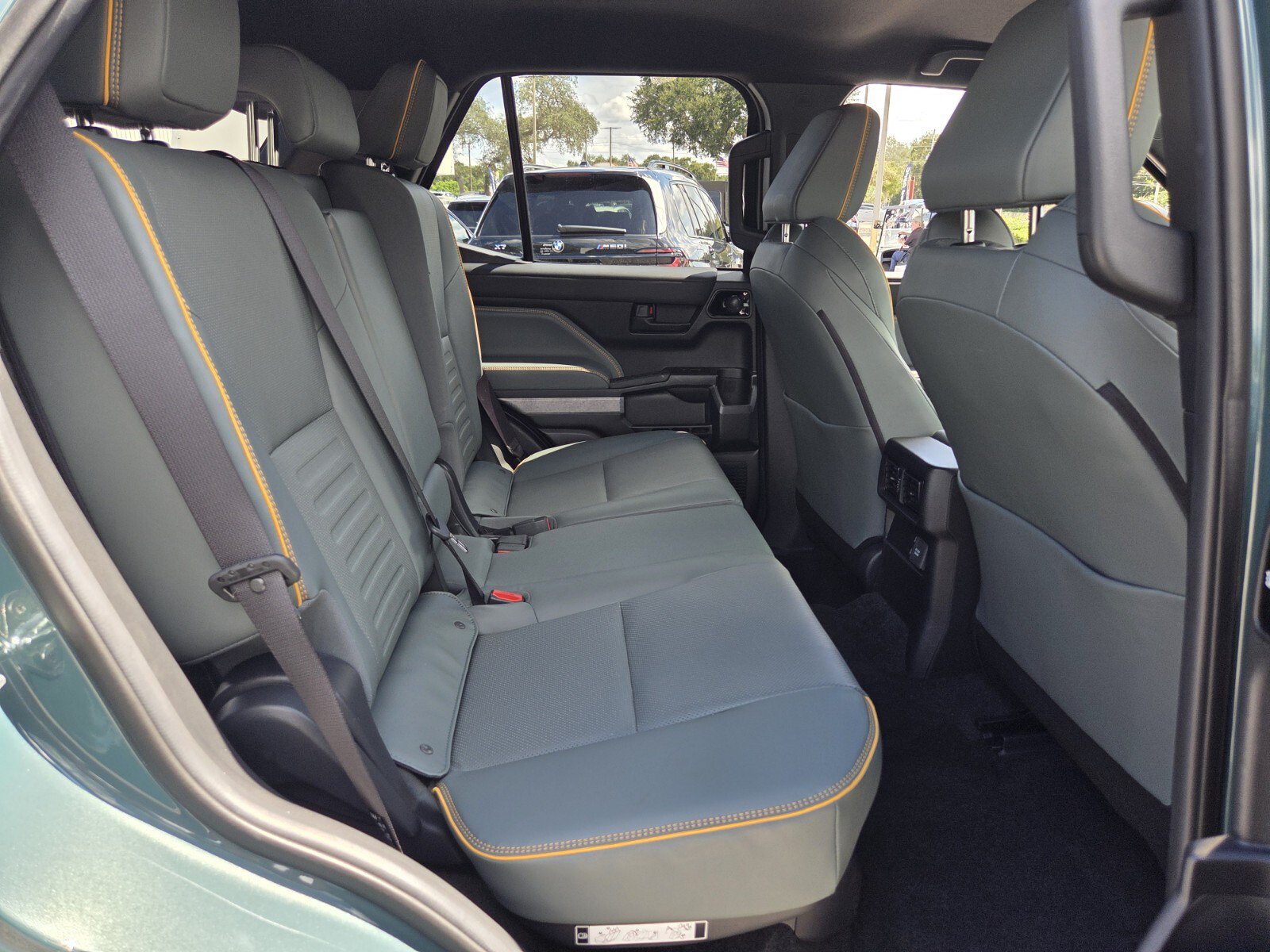Used 2025 Toyota 4Runner Trailhunter AWD/4WD image 15