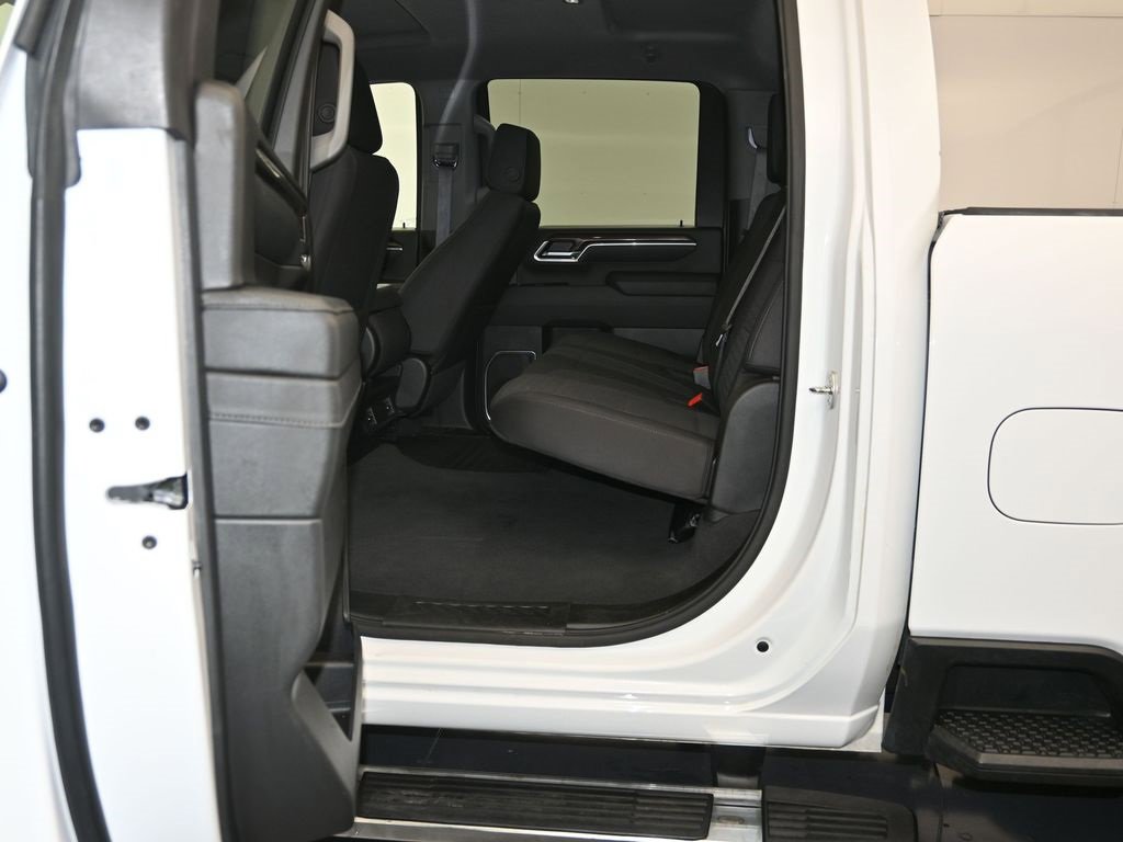 Used 2024 Chevrolet Silverado 2500 LT image 22