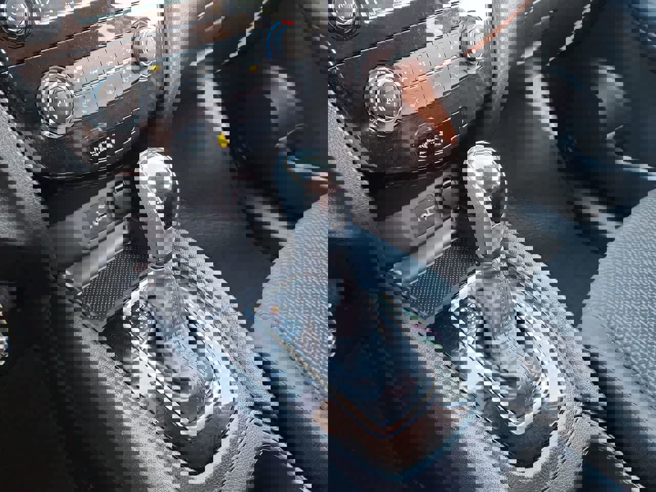 Used 2022 Nissan Rogue Sport S image 21