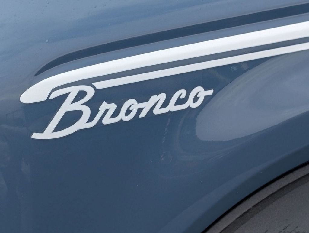 New 2025 Ford Bronco Heritage Edition image 13