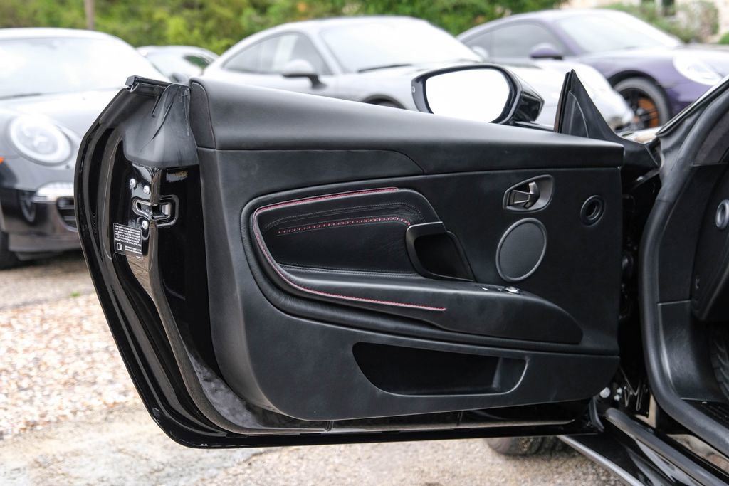 Used 2020 Aston Martin DB11 Coupe RWD image 46