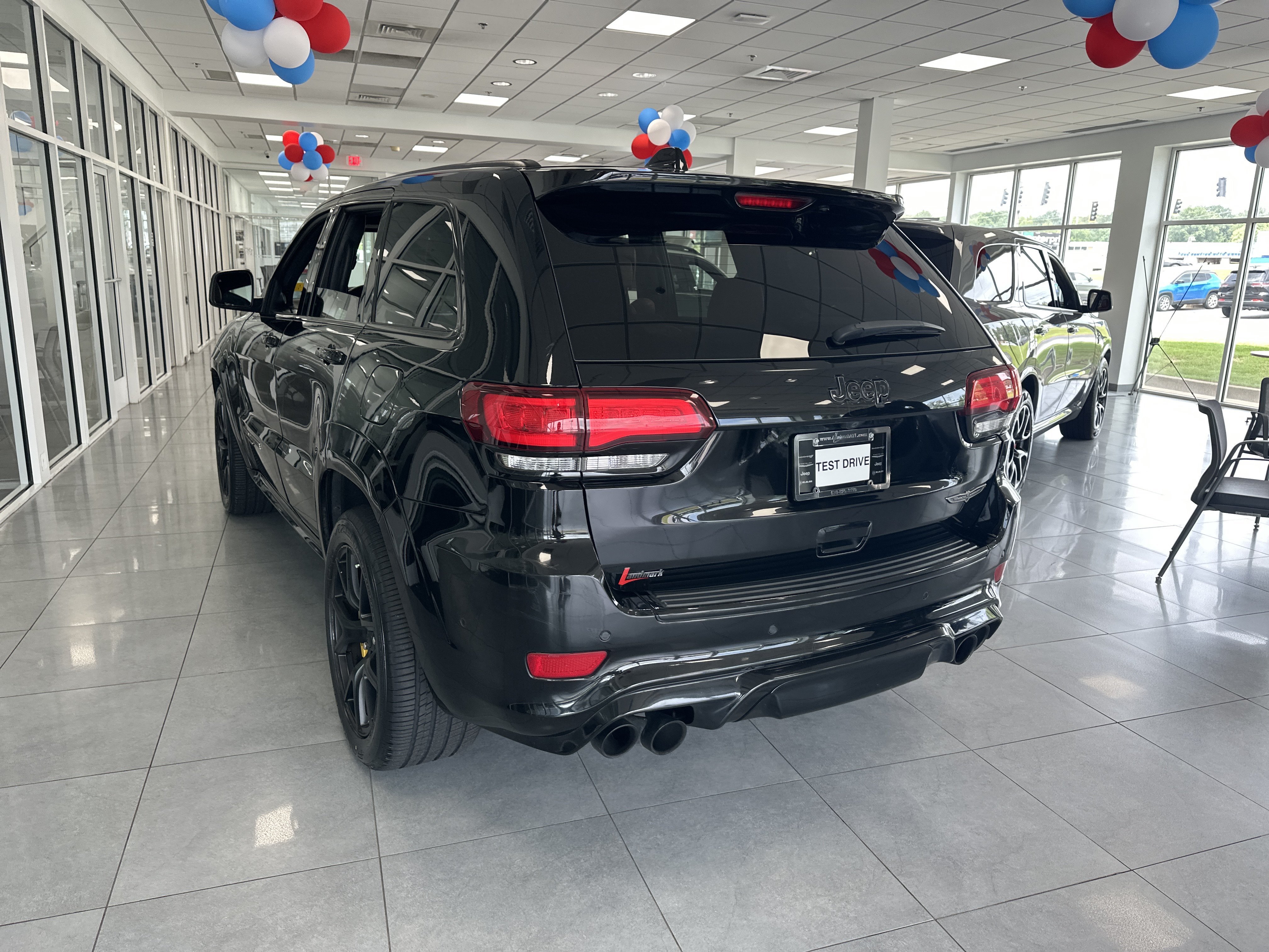 Used 2020 Jeep Grand Cherokee Trackhawk AWD/4WD image 7