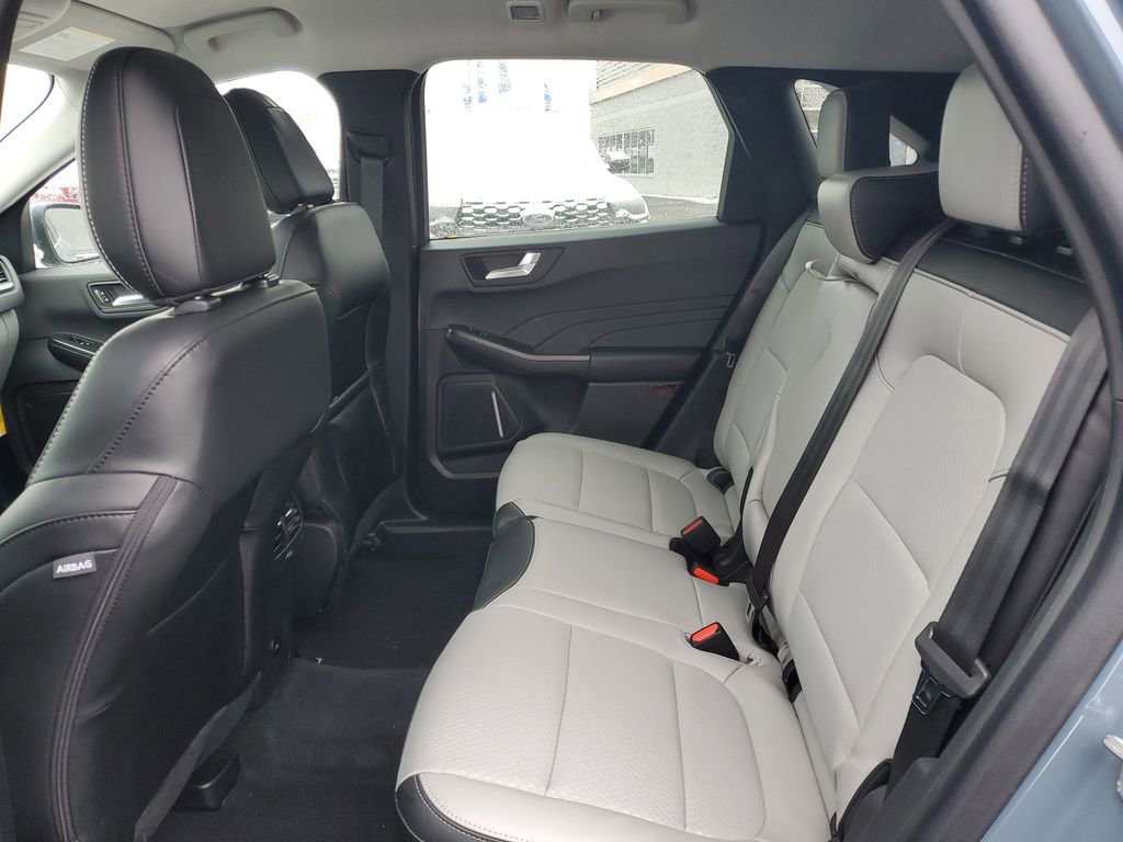 New 2026 Ford Escape SE image 28