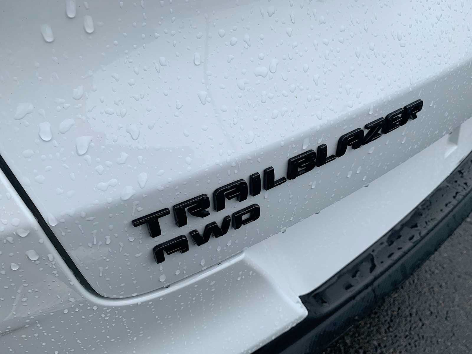 Certified 2023 Chevrolet TrailBlazer RS w/ Convenience Package AWD/4WD image 28