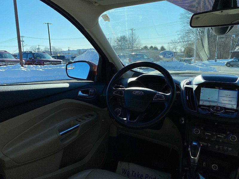 Used 2019 Ford Escape Titanium image 18