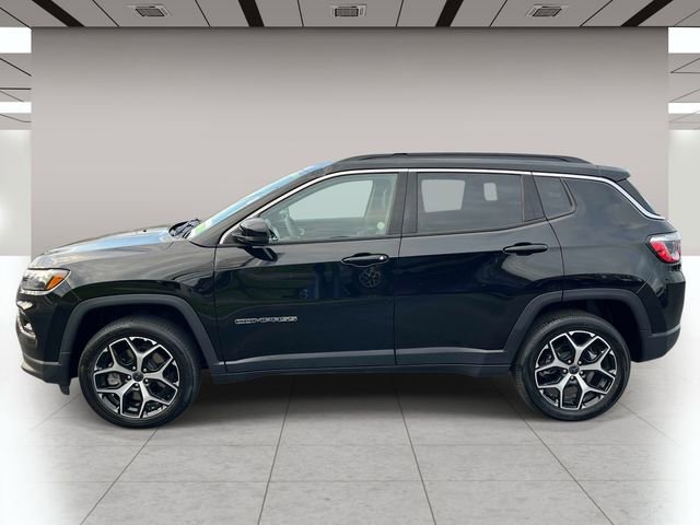 Used 2025 Jeep Compass Limited image 7