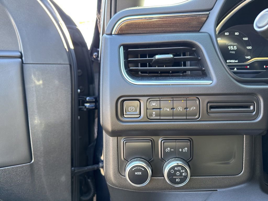 Used 2022 GMC Yukon SLE image 12