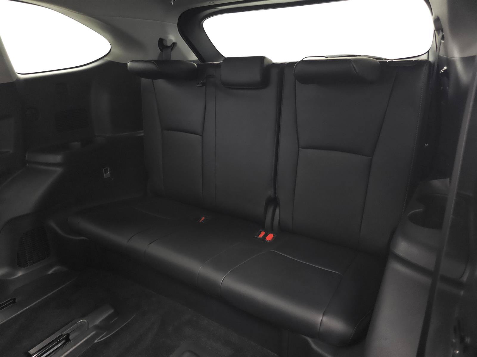 Certified 2024 Toyota Highlander Platinum AWD/4WD image 6
