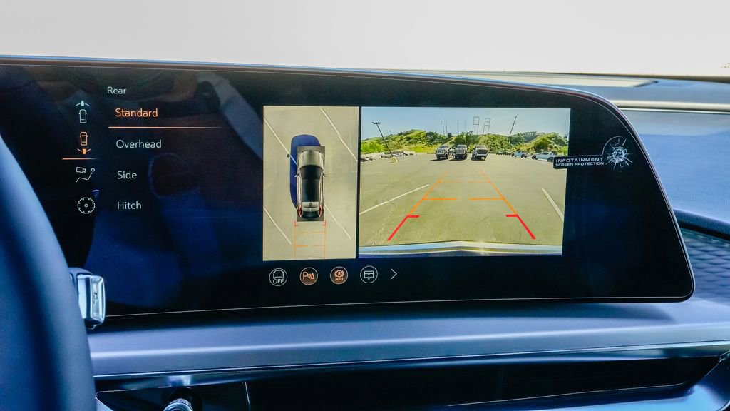 New 2026 Cadillac Lyriq Luxury image 23