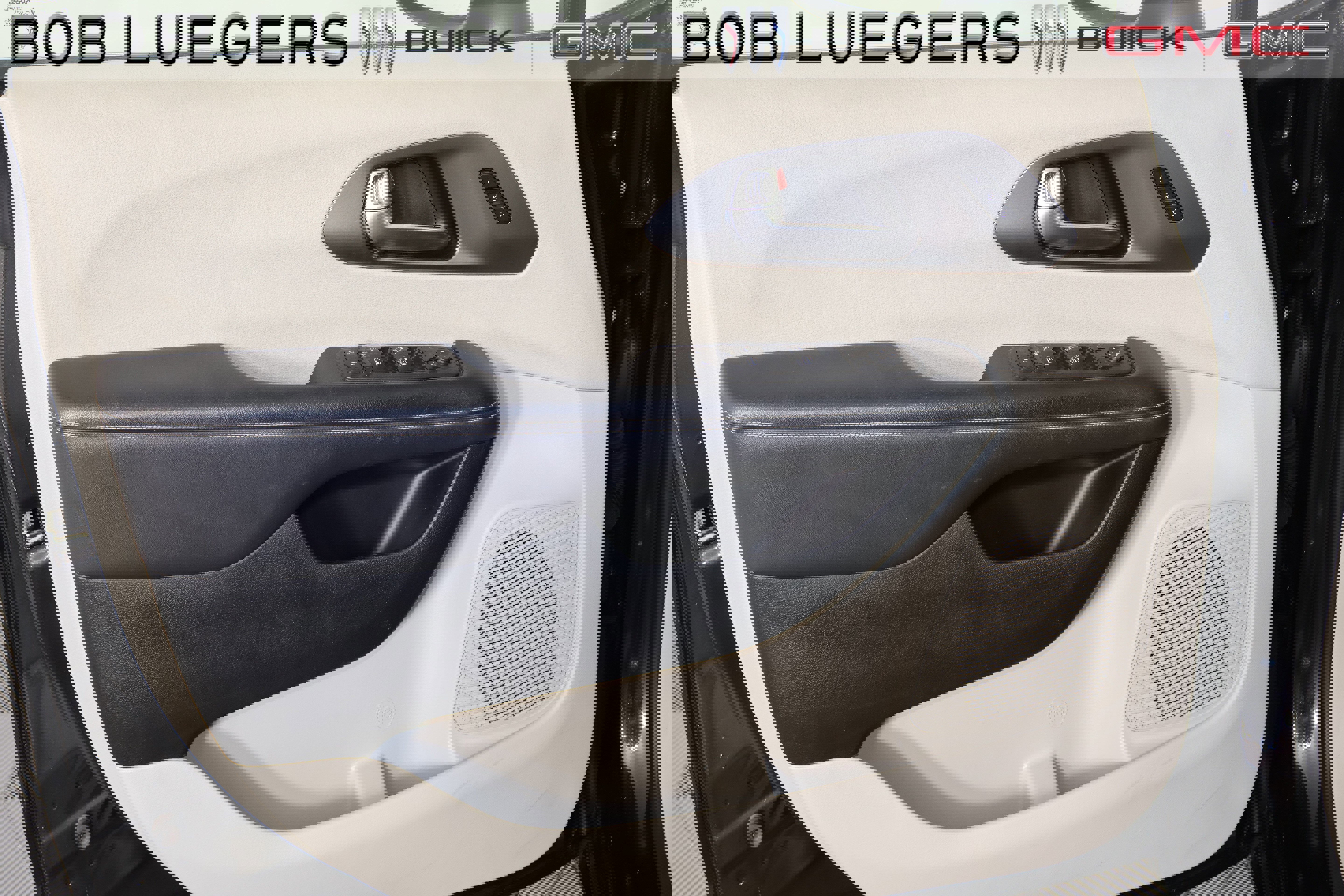 Used 2023 Chrysler Pacifica Touring-L image 6