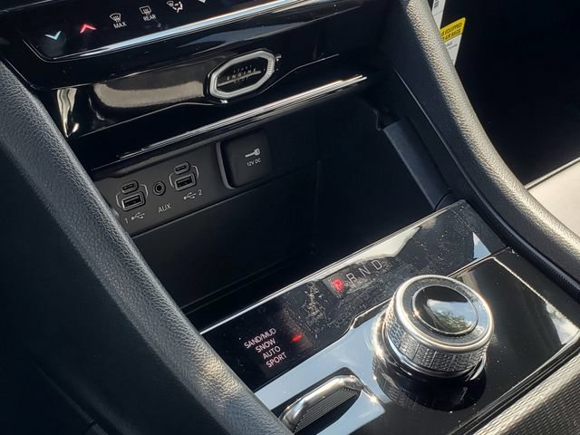 New 2026 Jeep Grand Cherokee Limited AWD/4WD image 13
