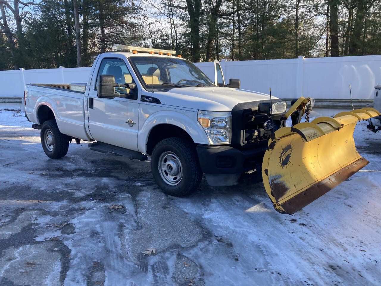Used 2011 Ford F350 XL w/ Snow Plow Prep Pkg image 2