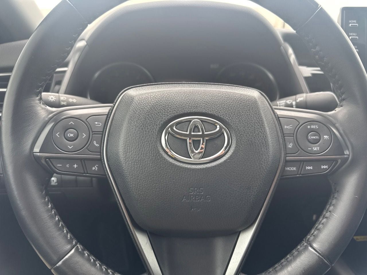 Used 2023 Toyota Camry XSE FWD image 9