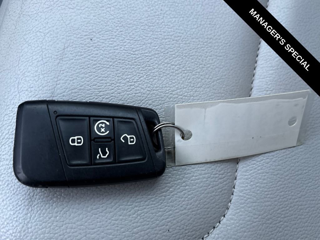 Used 2020 Volkswagen Tiguan SEL Premium R-Line image 26