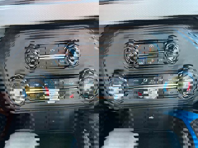 Certified 2023 Ford Bronco Black Diamond image 14