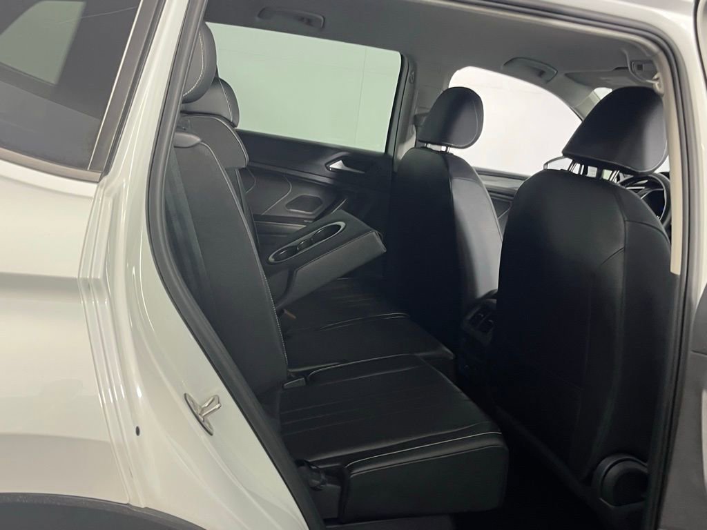 Used 2024 Volkswagen Tiguan Wolfsburg Edition image 29