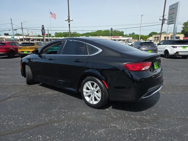 Used 2016 Chrysler 200 Limited FWD image 4
