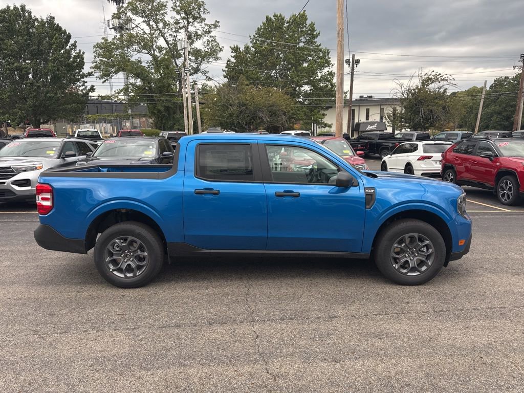 New 2025 Ford Maverick XLT w/ Equipment Group 302A image 4