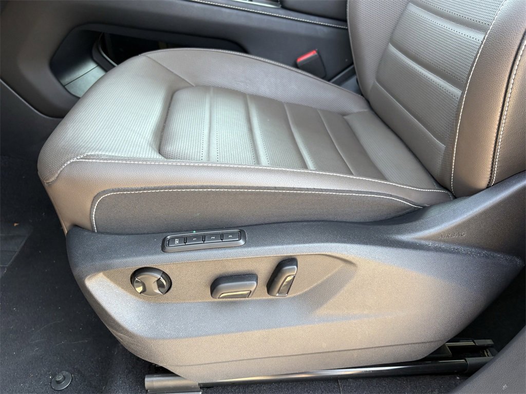 Used 2024 Volkswagen Atlas SEL image 13