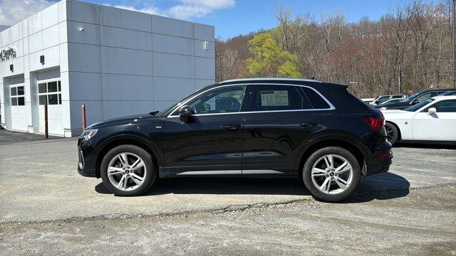 Used 2023 Audi Q3 2.0T Premium AWD/4WD image 4
