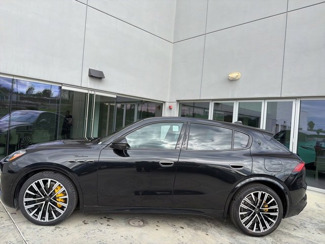 Certified 2023 Maserati Grecale Modena image 5